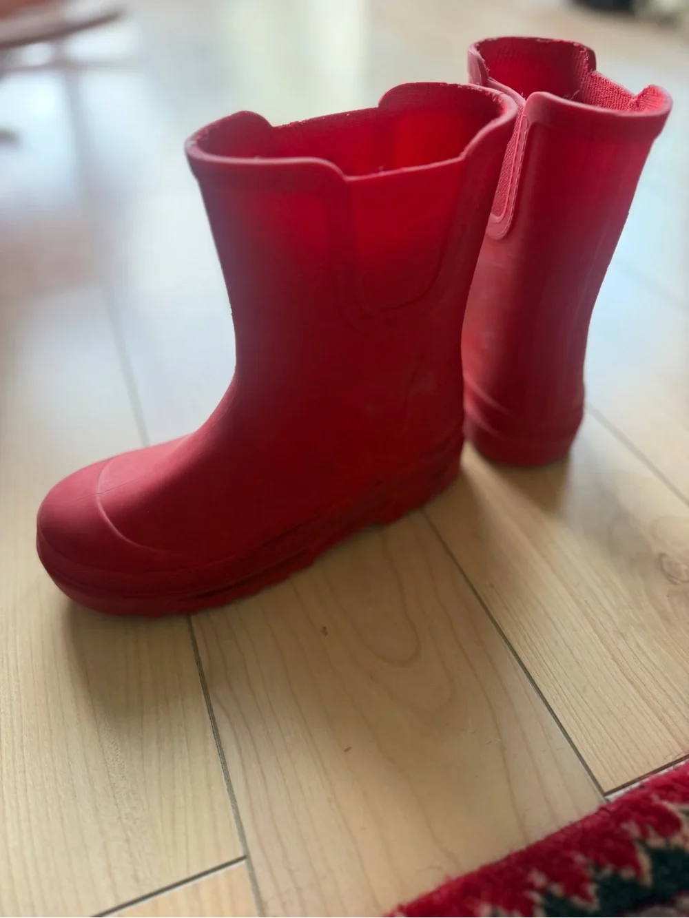 Zara bright red
